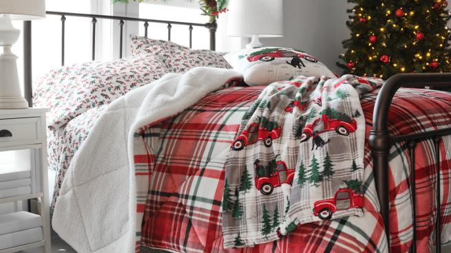 JCPenney holiday bedspread